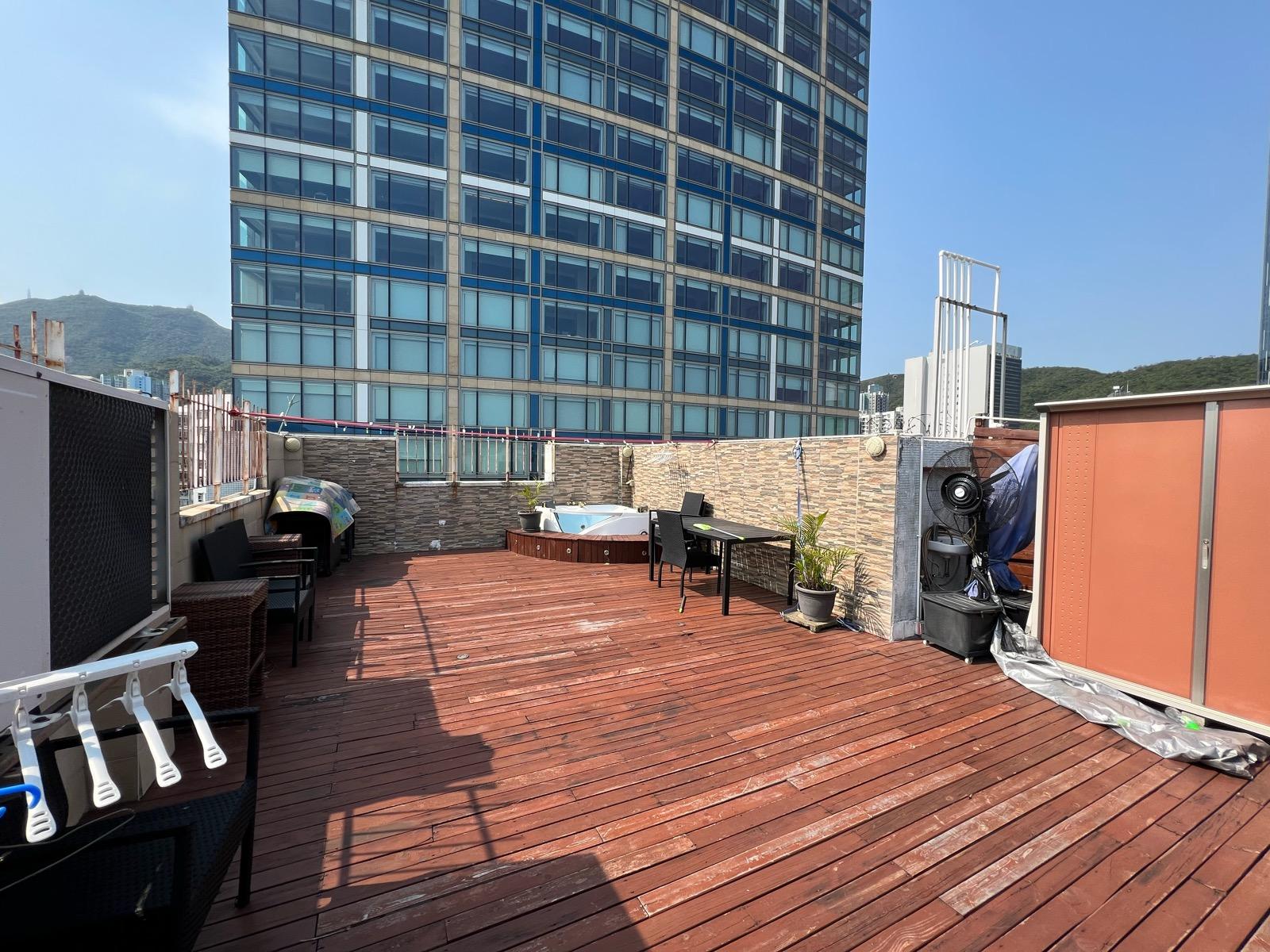 天台面積有逾600方呎。