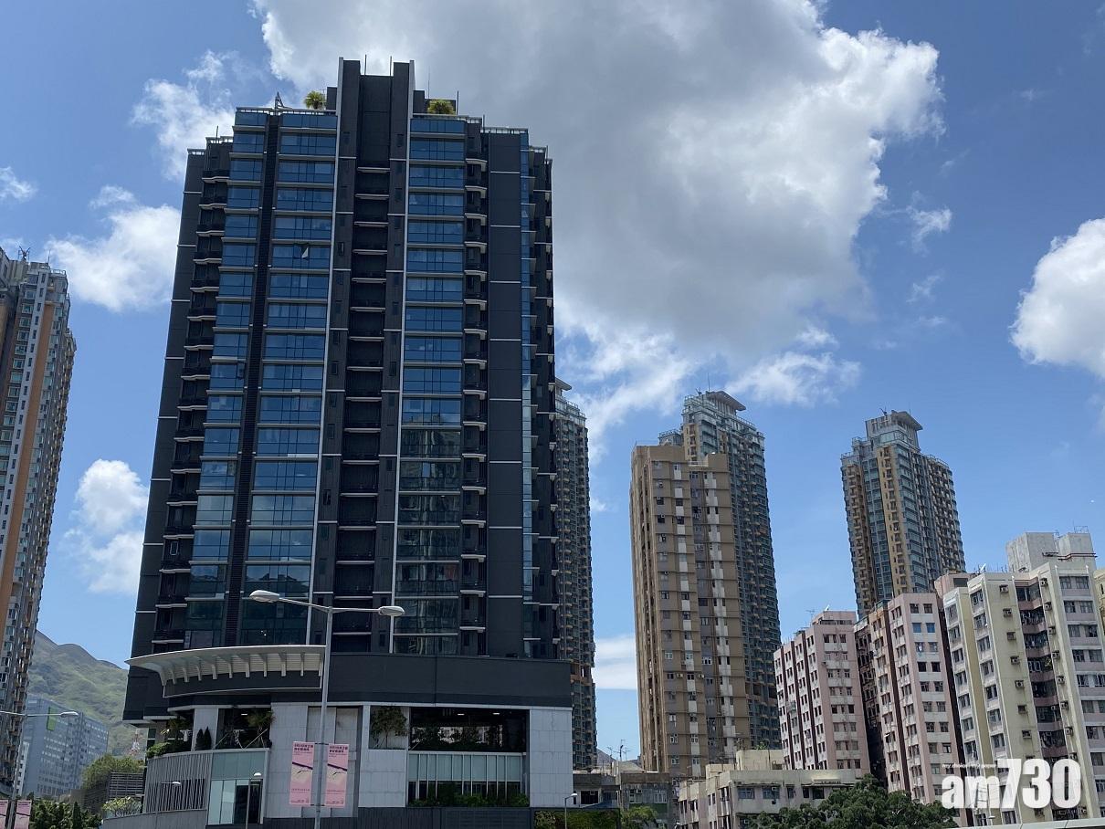 資本策略地產持有的屯門城.點基座商場,市場消息指近日以約4.5億元沽出一籃子舖位。(資料圖片)