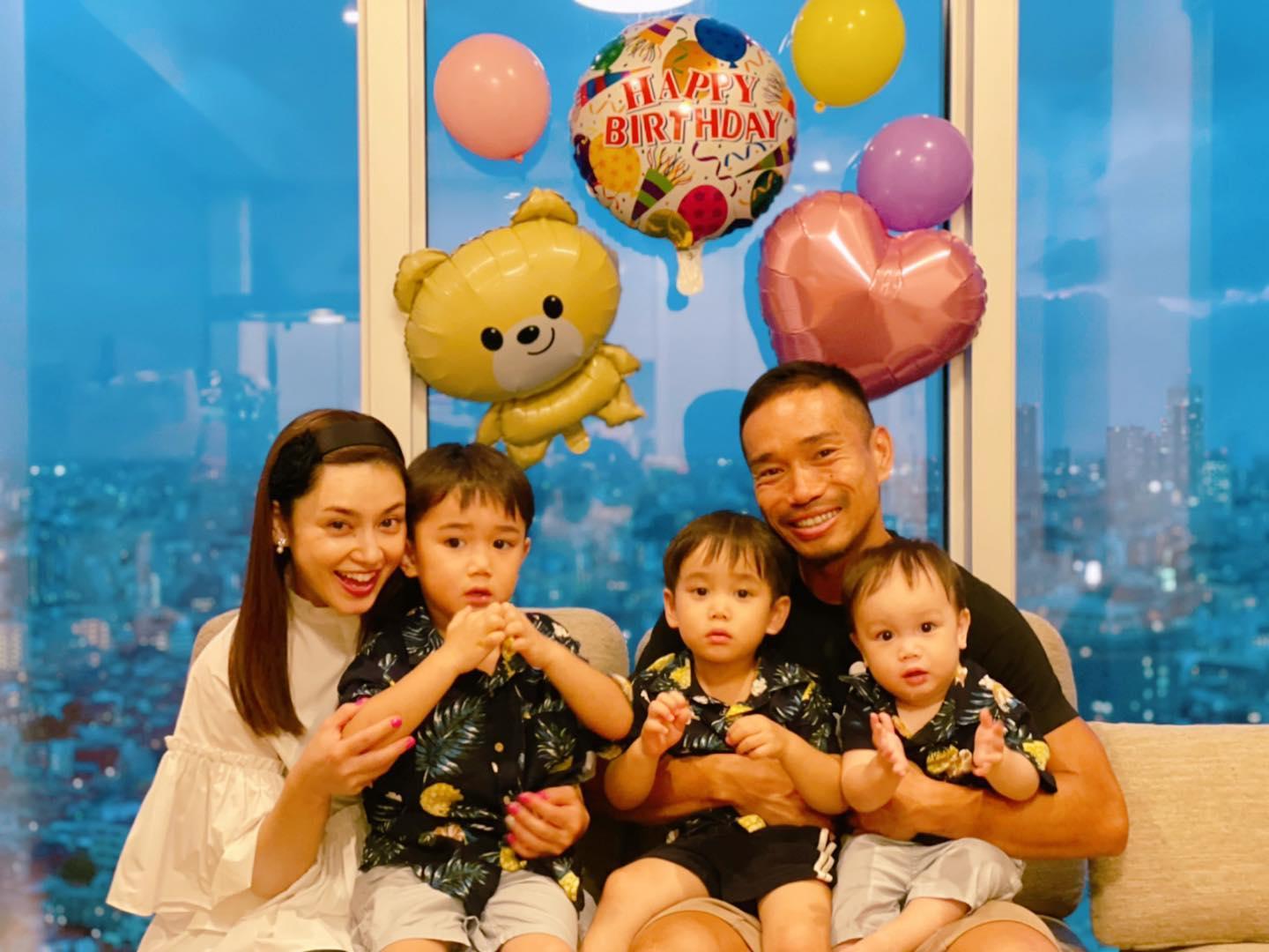 長友佑都與平愛梨一家幾口