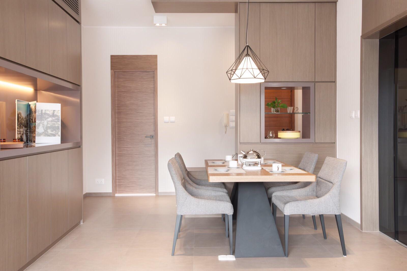 飯廳間隔闊落,樓底亦算高。