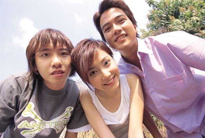 區永權、徐繼宗、陳鳳當年組成樂隊「星盒子」出道,並曾跟進軍台灣。