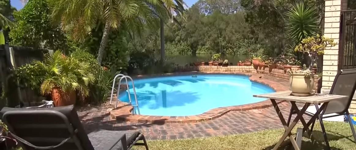 事發的泳池。(互聯網)