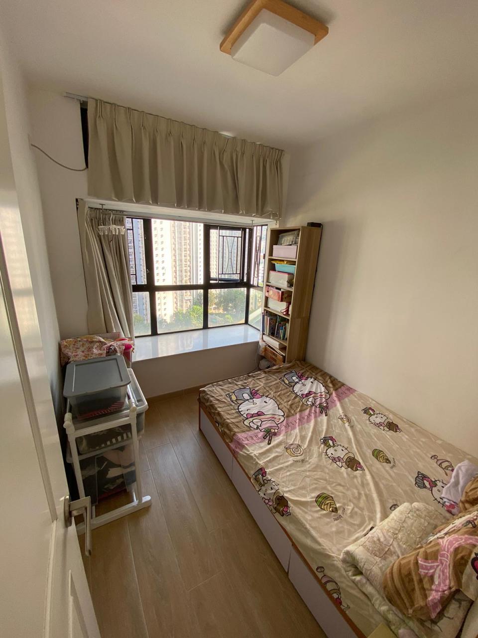 第二間睡房景觀亦以開揚園景為主。