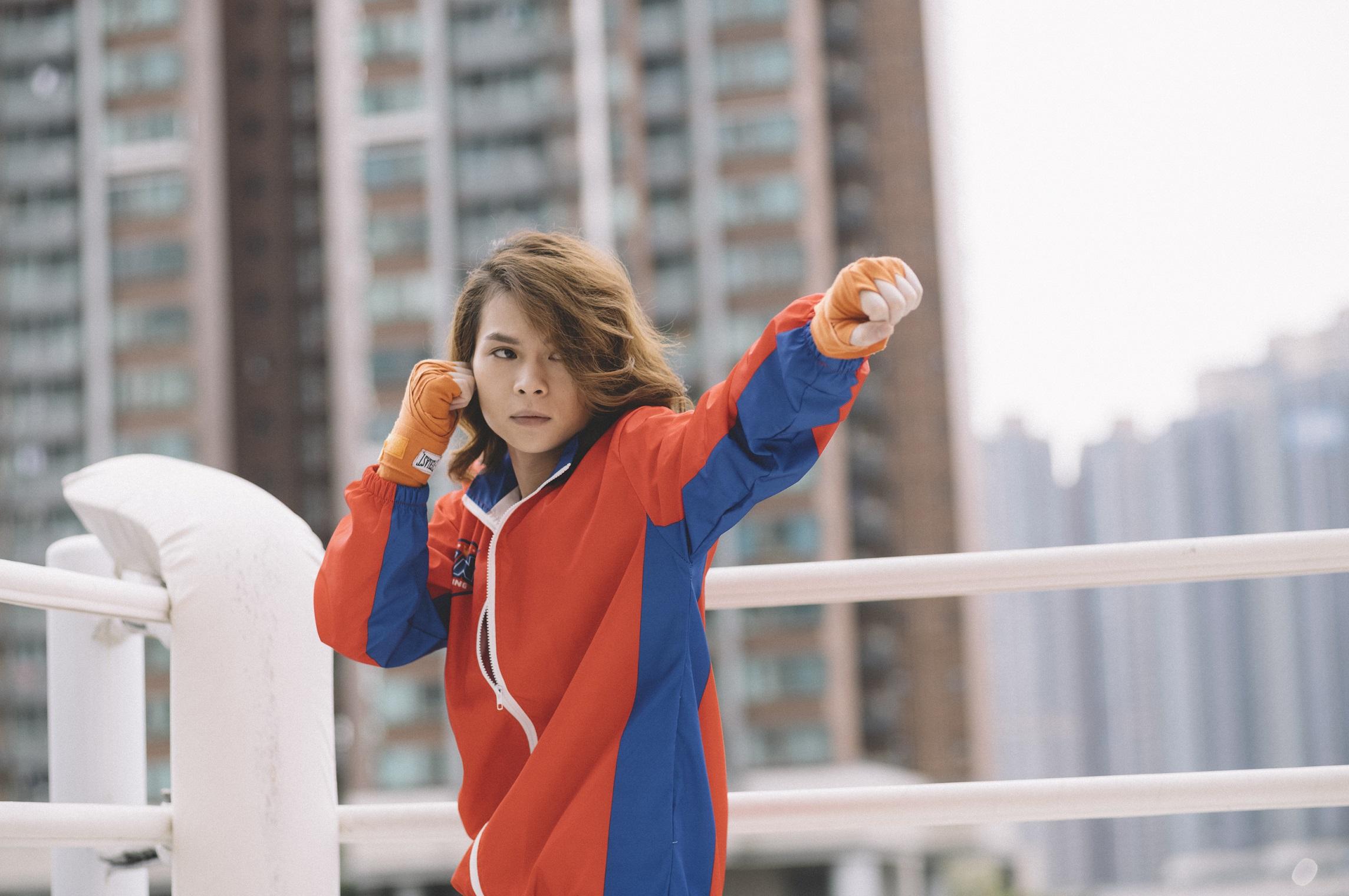 Tiger 參考<家有囍事>裡張國榮,瑞摩角色。