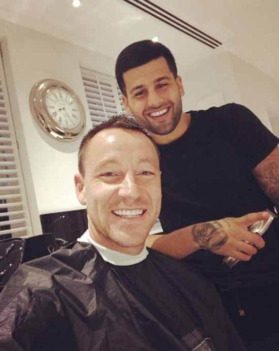 Ahmed Alsanawi曾替不少球星剪髮,例如前車路士中堅泰利(John Terry)。