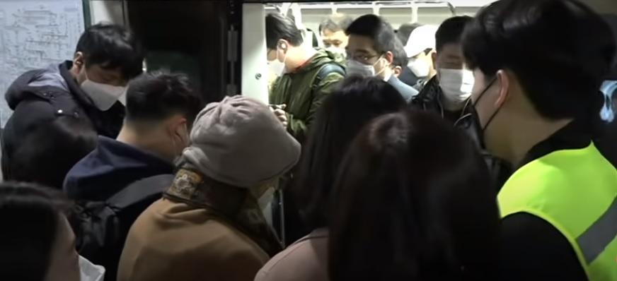 上下車有困難。(互聯網)