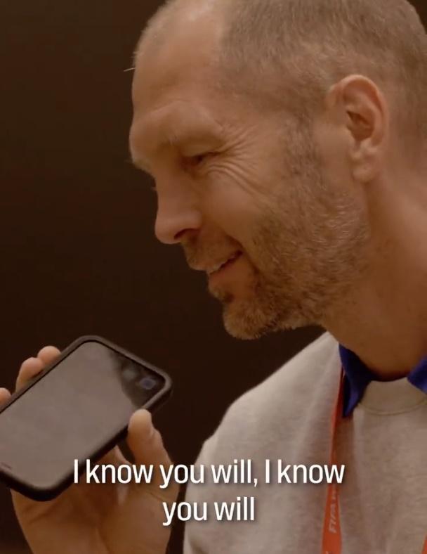 美國總統拜登打電話給美國隊成員打氣,希望他們令所有人感到震撼驚。(Twitter)