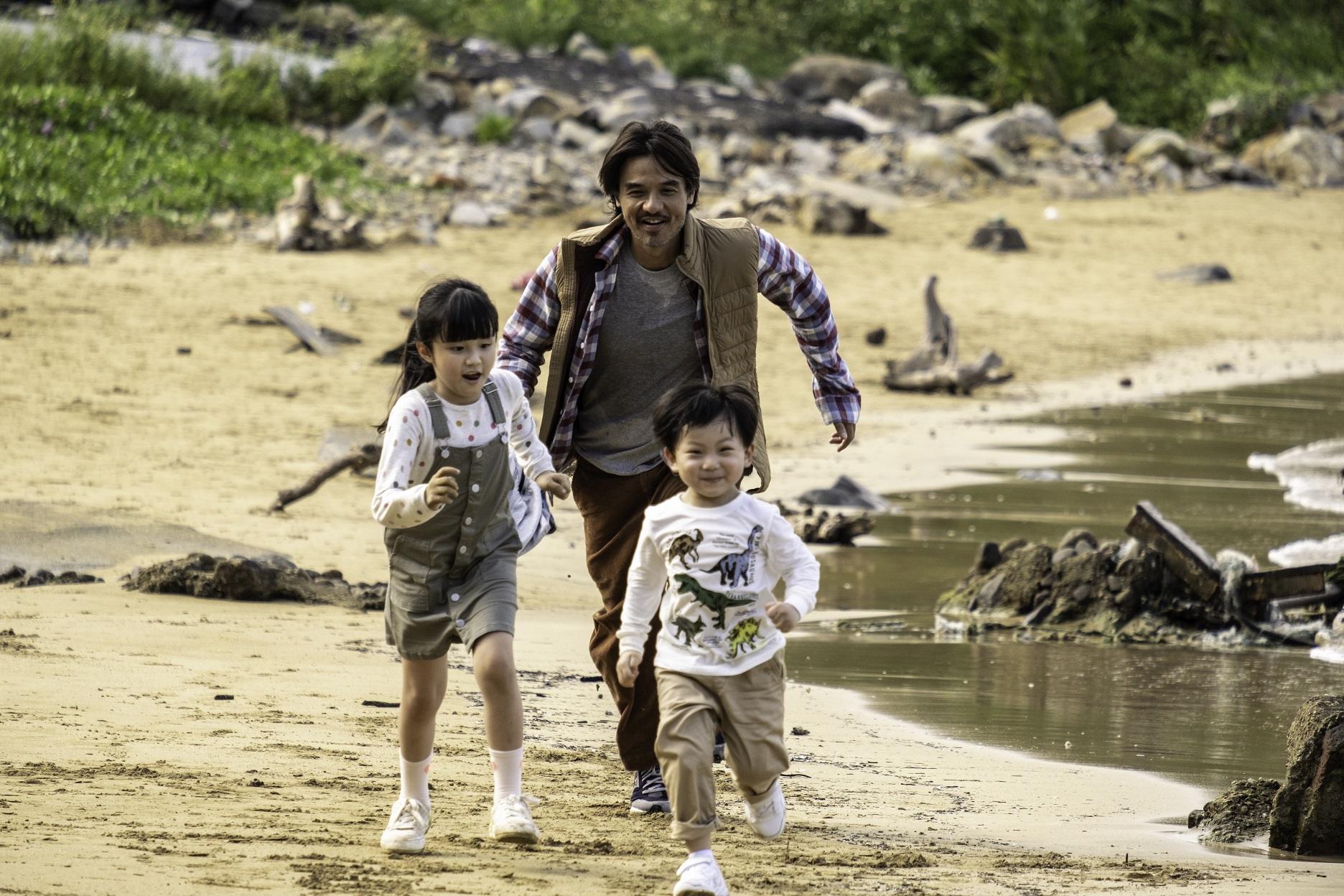 《世間有她》劇照。