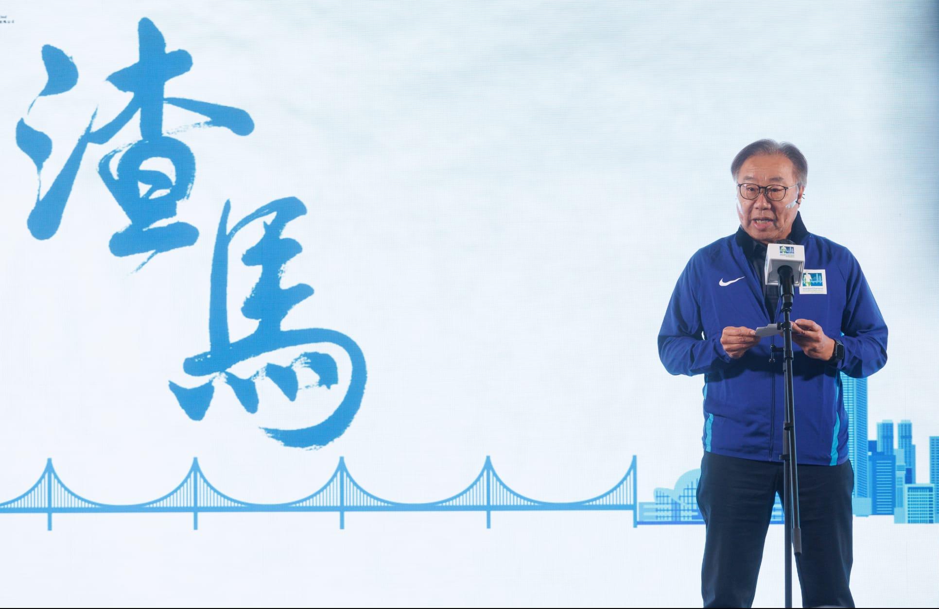 明年2月舉行的渣打馬拉松,名額暫決定在2.5萬個,周五起接受報名。(蘇文傑攝)