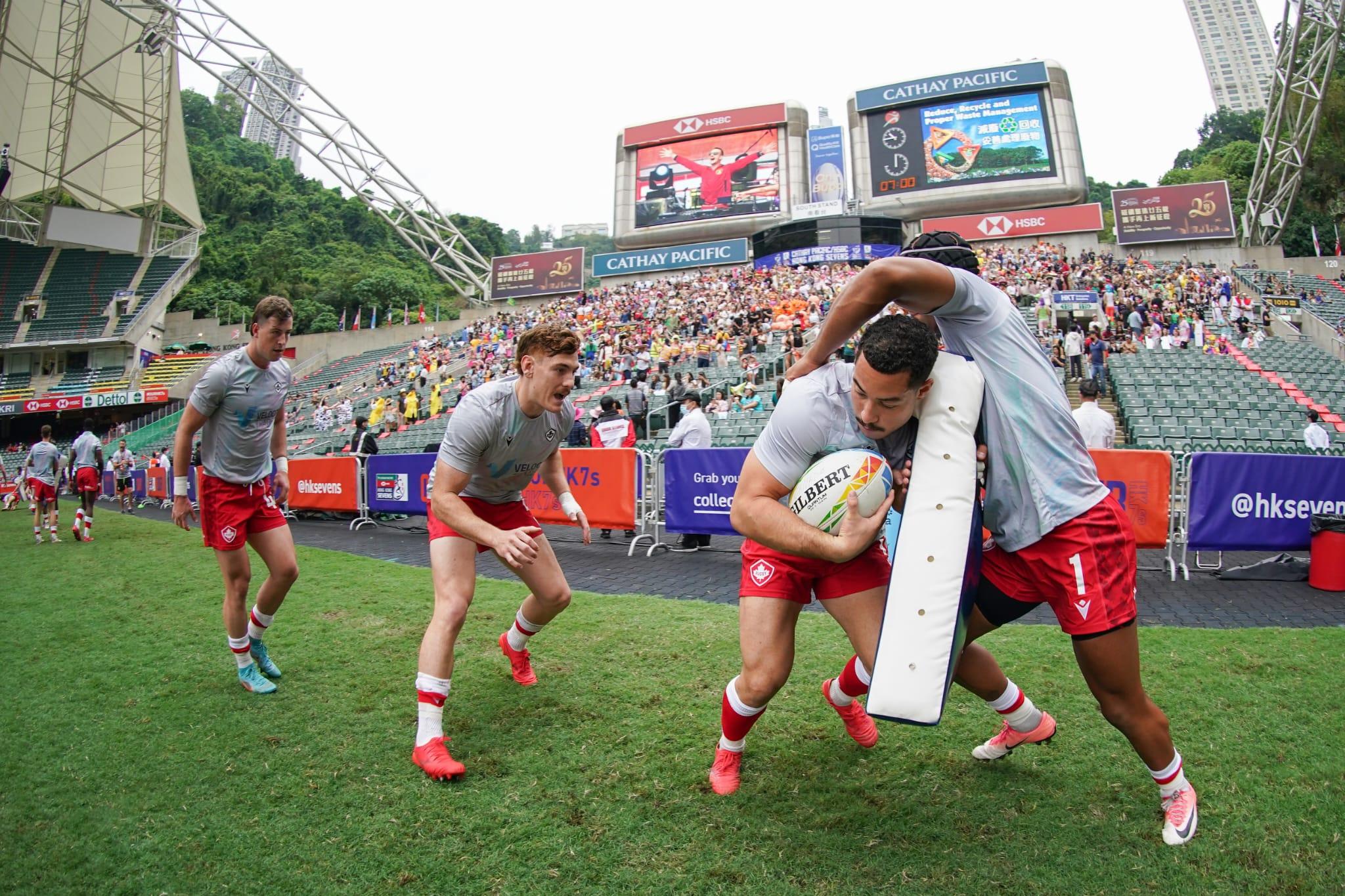 闊別超過3年的香港國際七人欖球賽,今早在香港大球場進行第二日賽事。(李睿哲攝)