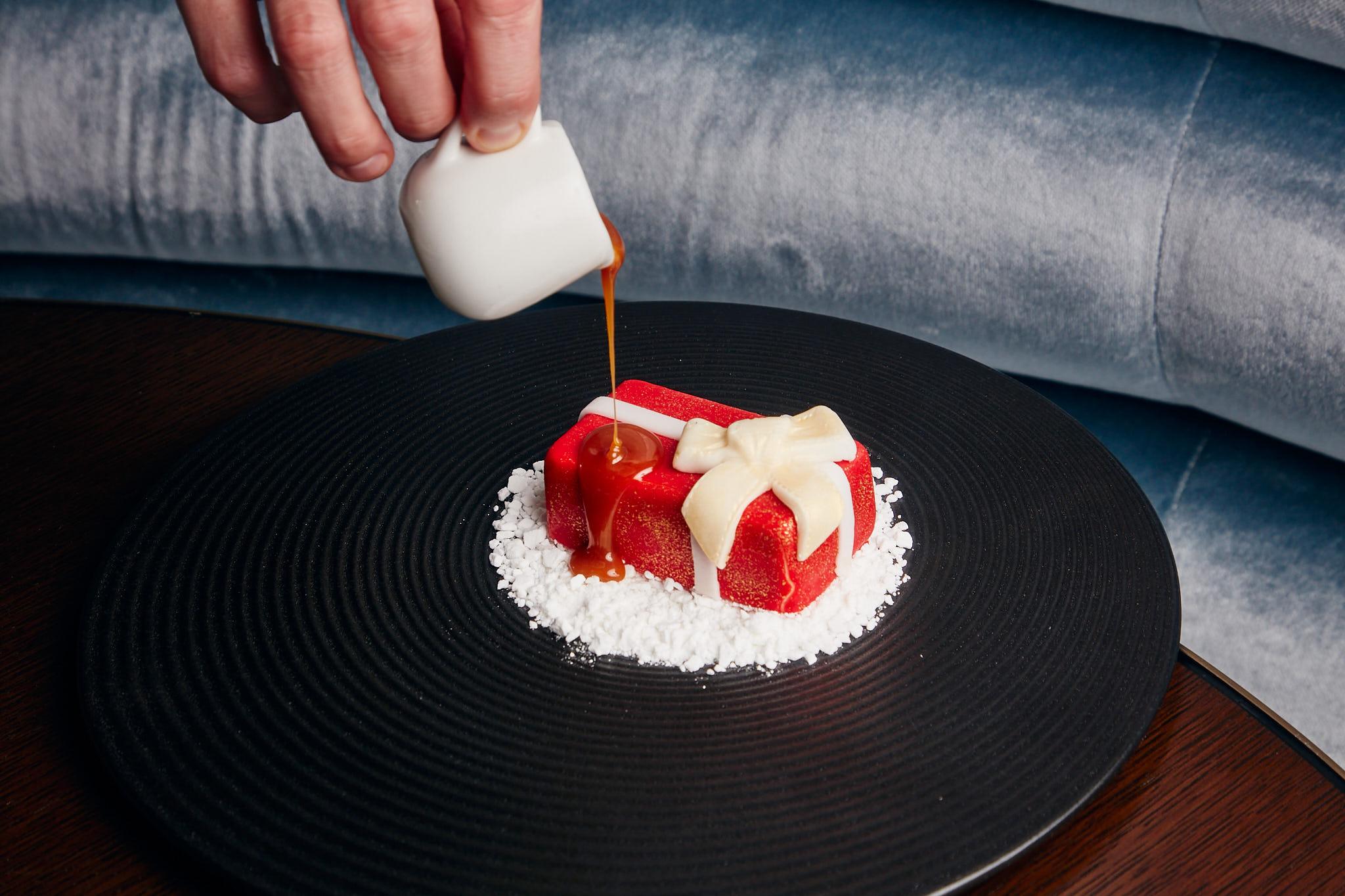 聖誕禮盒造型甜品。