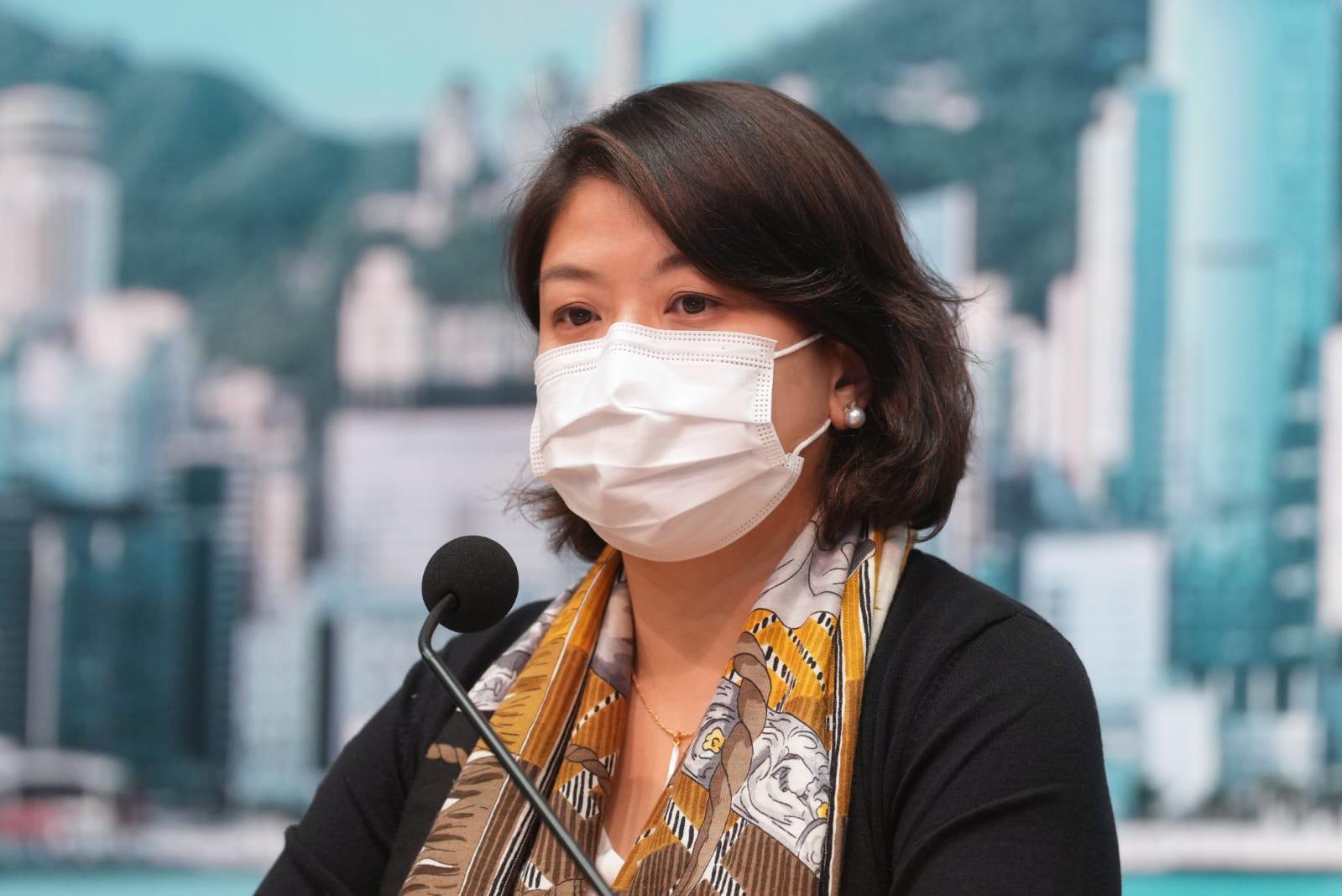 李夏茵指,本港疫情升溫,暫時不會取消「黃碼」。(陳奕釗攝)