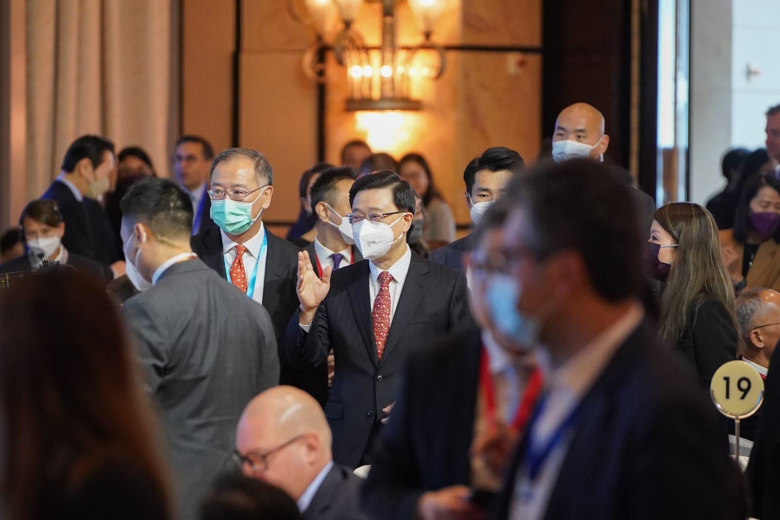 特首李家超出席國際金融領袖投資峰會,並發表演講。(李睿哲攝)