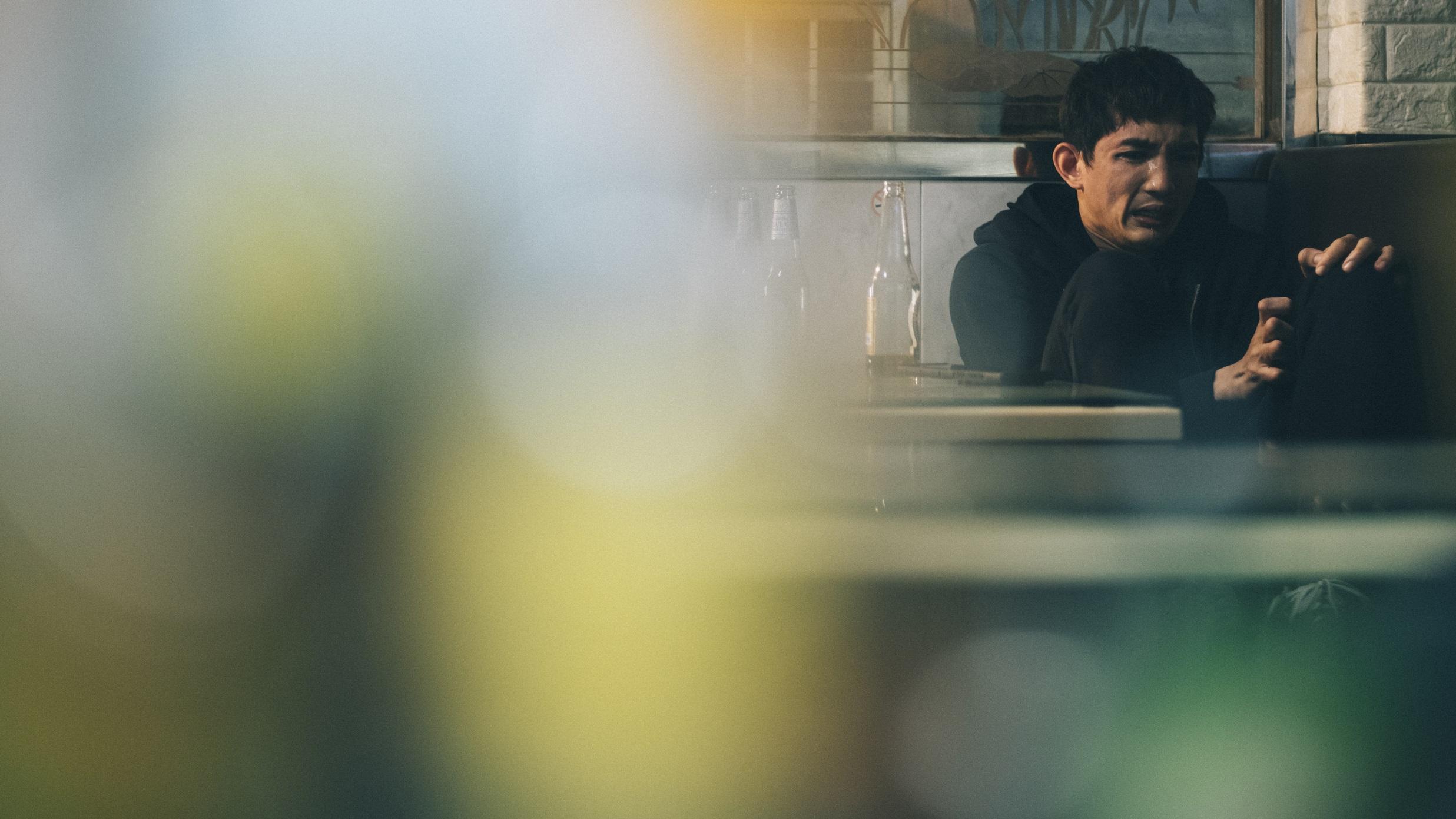 袁天就與井澤魂一戰後,李承東(楊樂文 飾)極度自責,內疚亦悔恨。