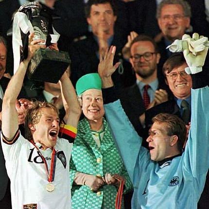 金色轟炸機奇連士文(Klinsmann)