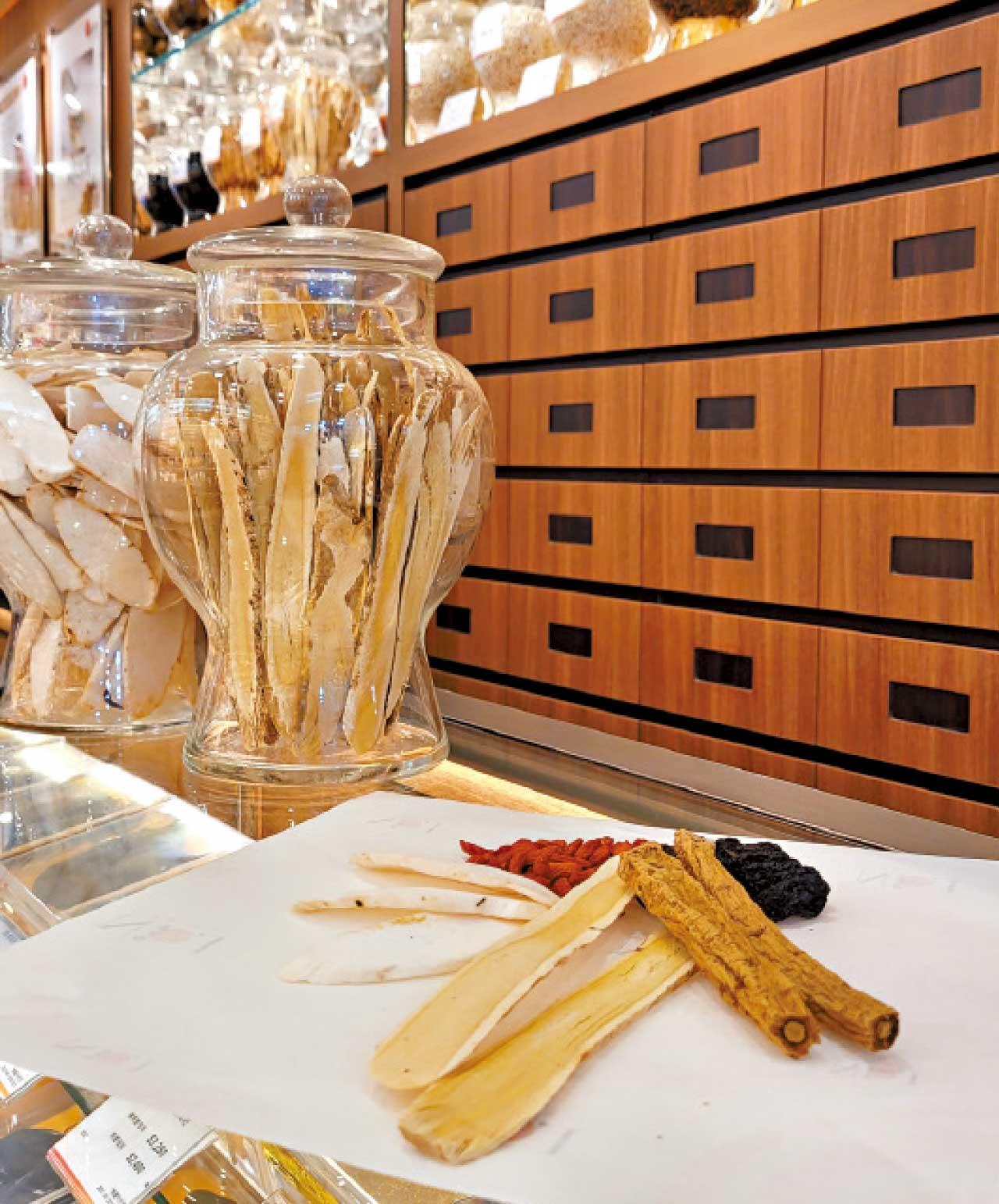 BIZ勝派丨弘揚國粹125載 術紹岐黃 承先啟後 位元堂中醫中藥堂