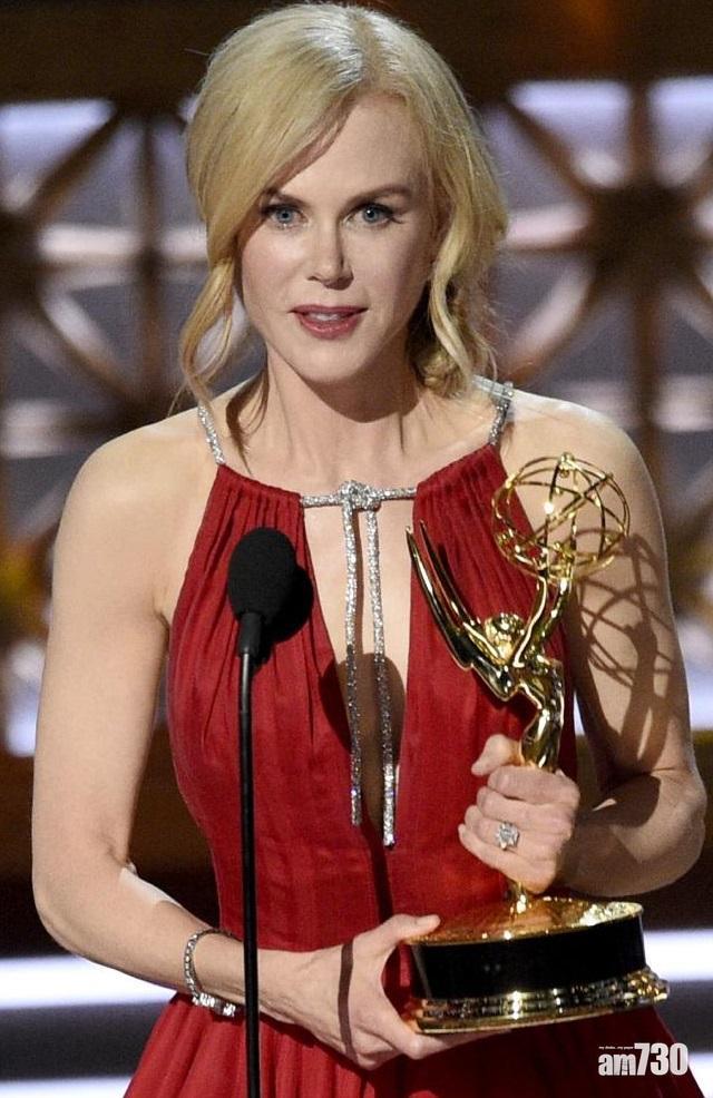 山頂豪宅|TWENTY PEAK ROAD BY V逾4700方呎洋房曝光 影后妮歌潔曼曾入住!