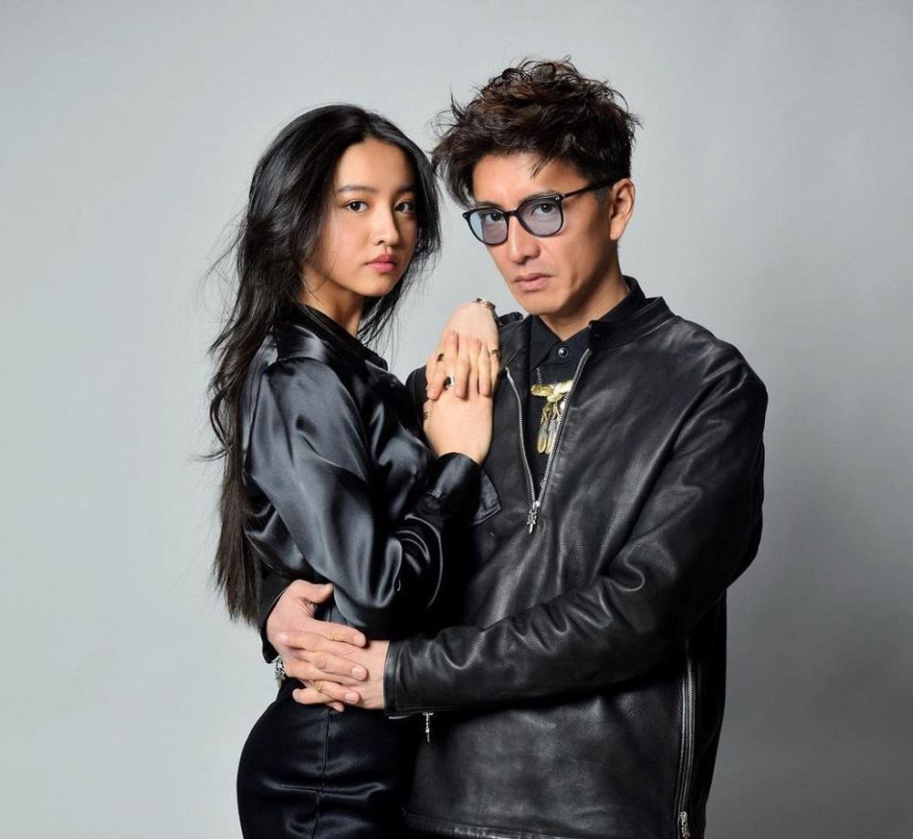 玩開fashion的光希,當然要型住同爸爸影相。