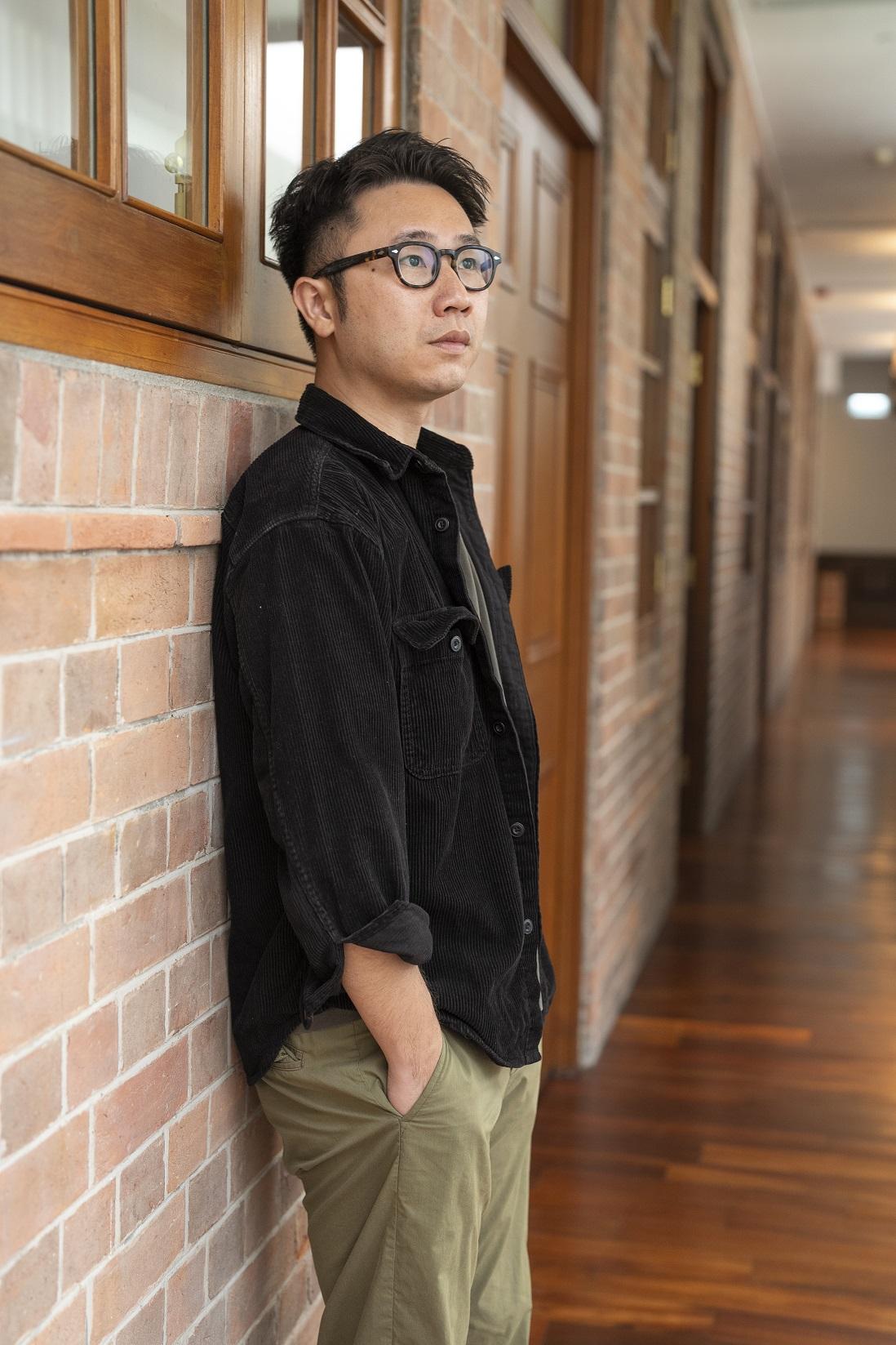 導演曾慶宏強調《過時‧過節》故事經過改編,因為很多真實經歷帶有遺憾。(陳奕釗攝)