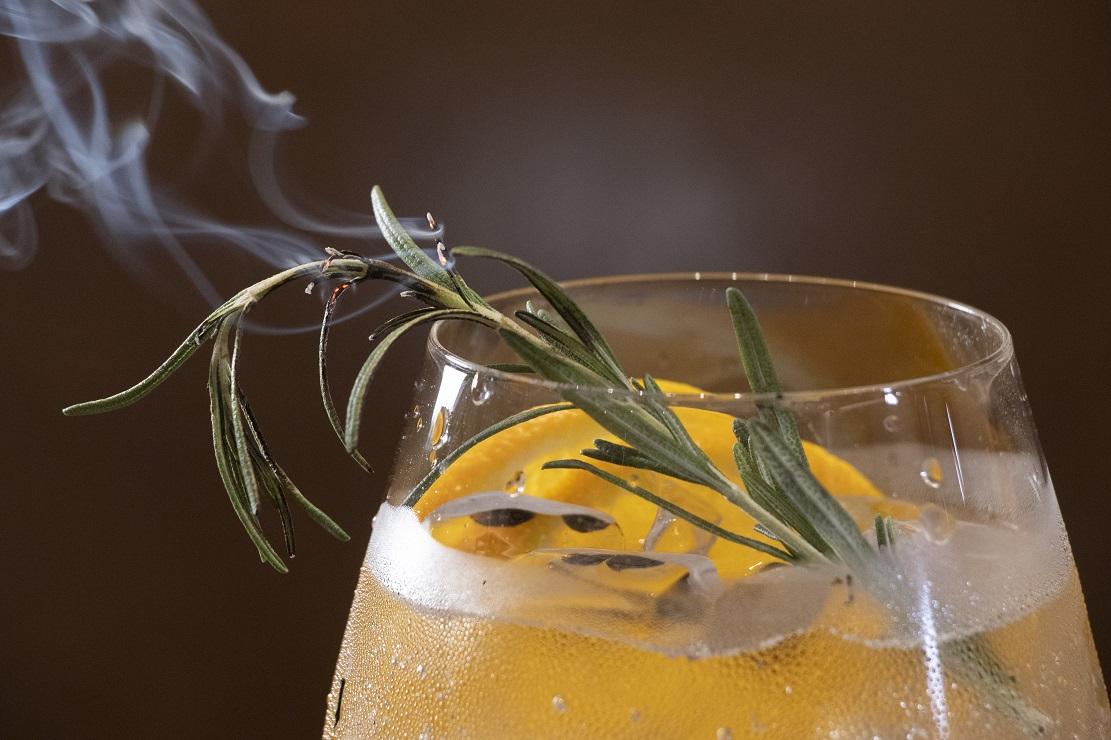 除了食物有水準,Cocktail都有特色,西班牙版本的Gin & Tonic你又試過未?