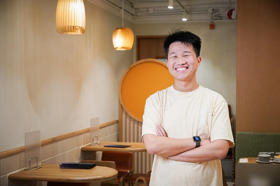 店舖負責人James