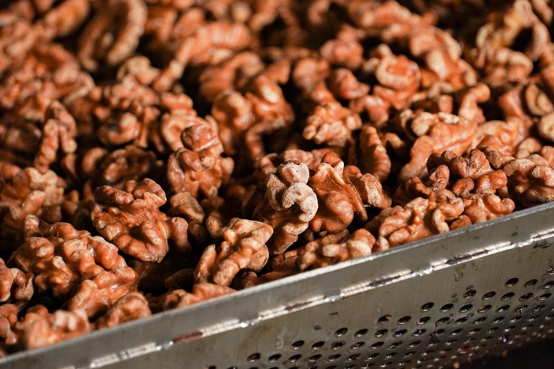 店家引入了滾筒式焗爐,用作烤焗果仁,令烘焙過程更平均