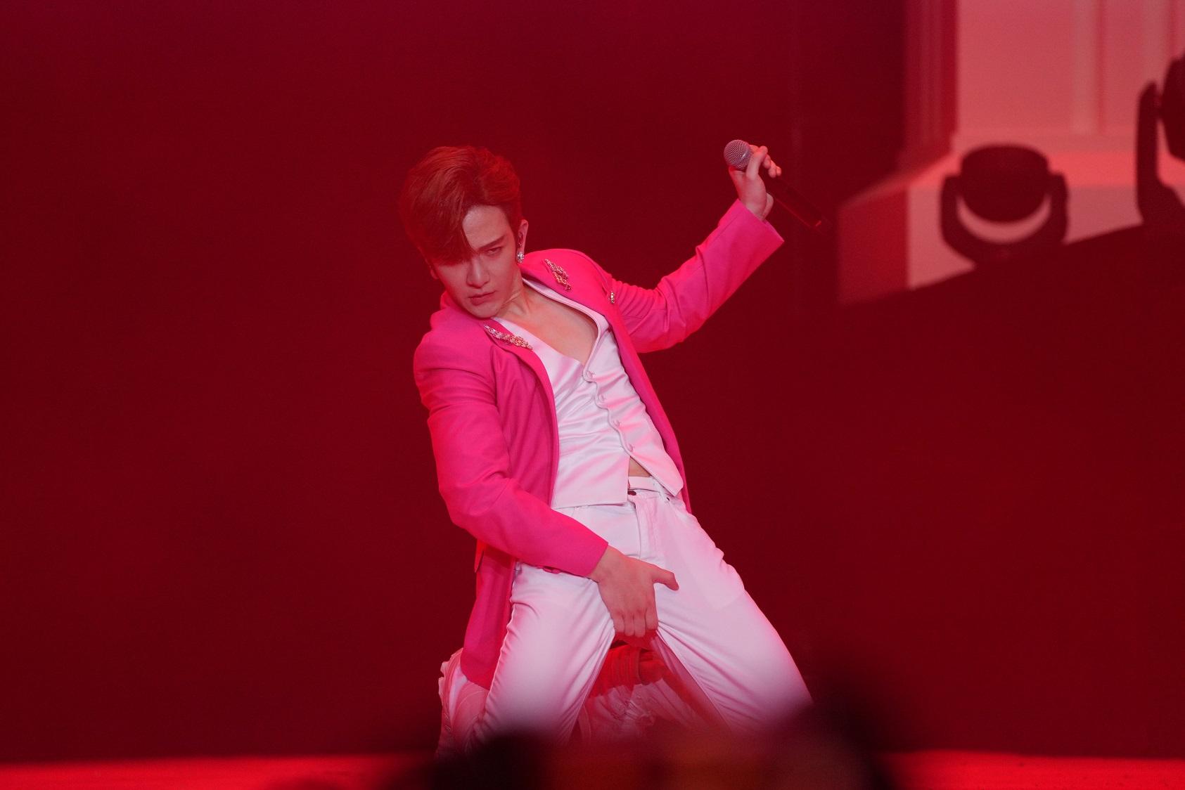 Anson Lo在《神の拉闊》音樂會跳唱《Sexy Back》,令神徒們瘋狂尖叫。