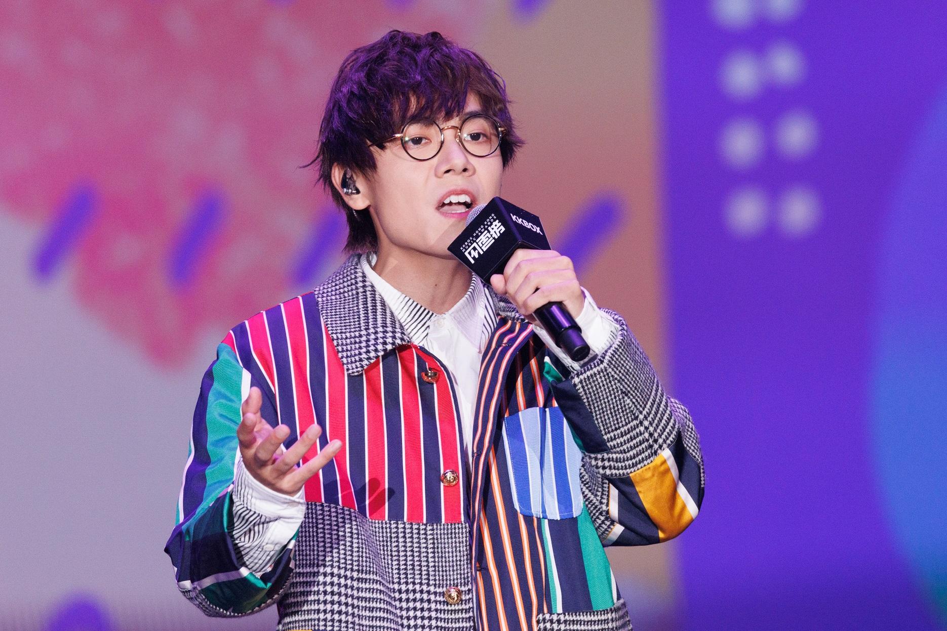 林家謙先後唱了《神奇的糊塗魔藥》和《doodoodoo》。(蘇文傑攝)