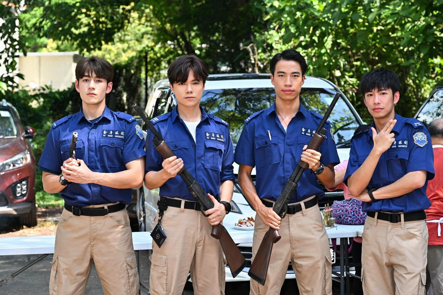 洪嘉豪進軍影壇,與張敬軒、魏浚笙(Jeffrey)、豪哥等合作拍賀歲片《超神經械劫案》。