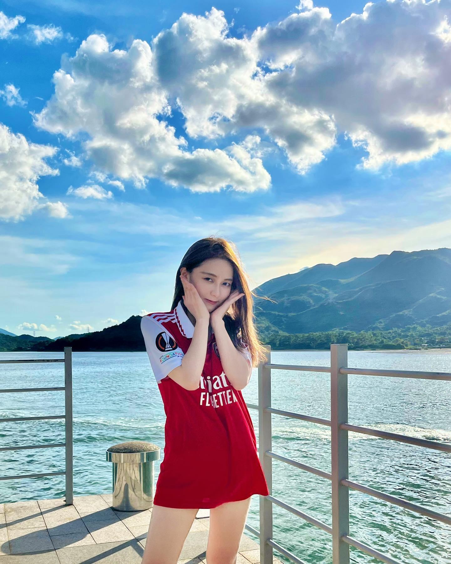 李佩芝有大量阿仙奴硬照