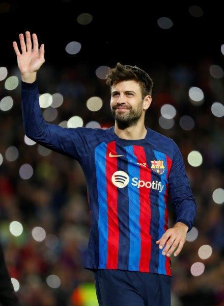 碧基揮手告別巴塞球迷-1