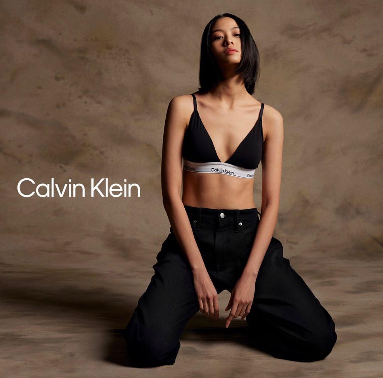 Amy Lo完美的身形比例跟高冷的外表,盡展女性體態與型格一面。