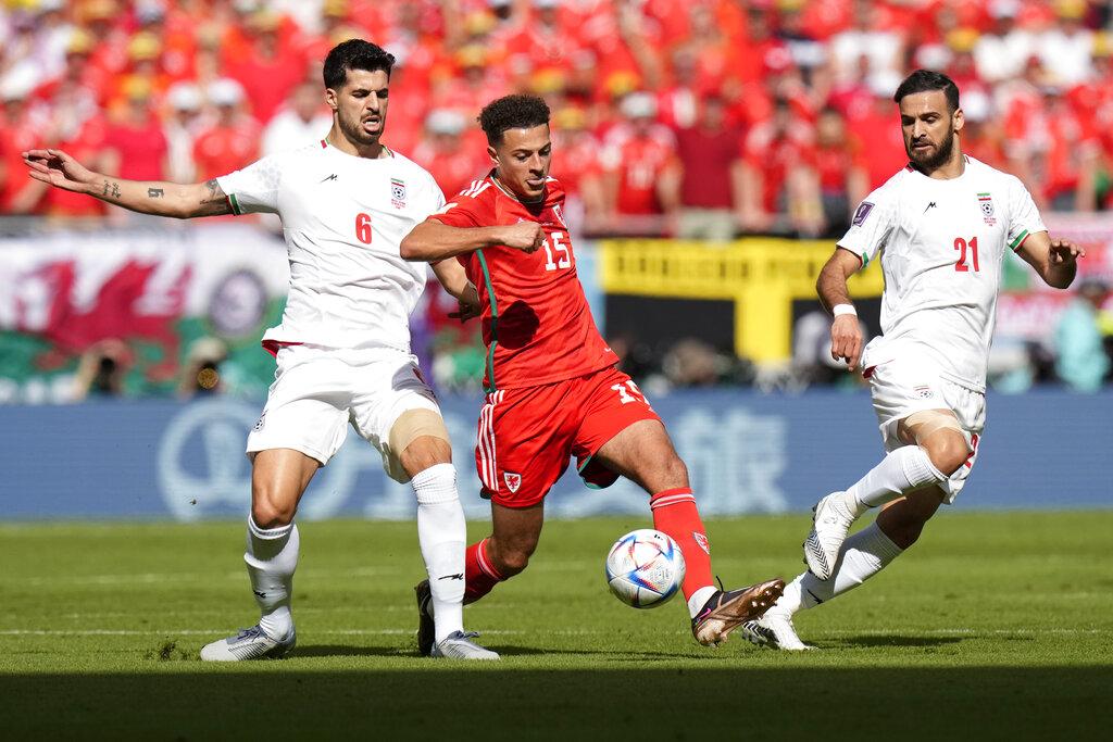 世界盃2022|伊朗補時連入兩球 2:0擊敗10人威爾斯 (美聯社)