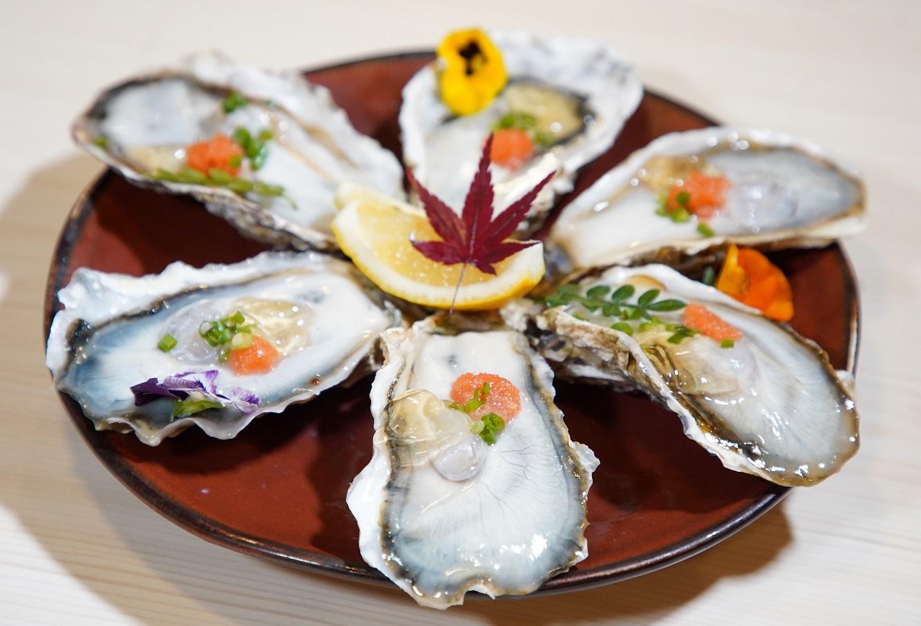 牡蠣刺身伴土佐酢啫喱
