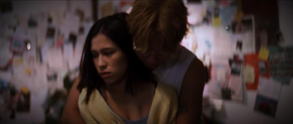 兩人在MV中演繹出甜蜜到分手的過程,擦出不少火花。