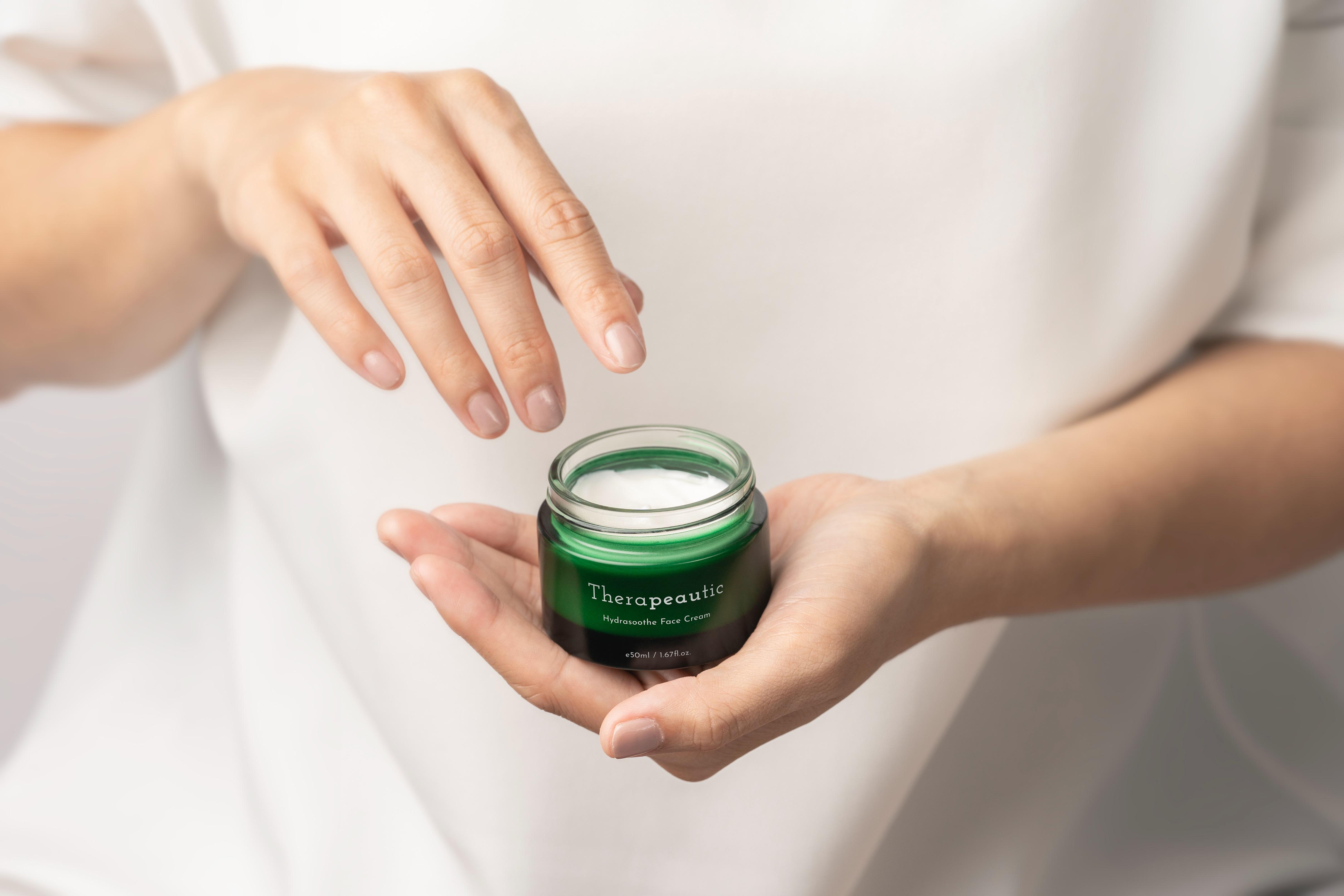 轉季舒緩護膚品推介|Therapeautic HYDRASOOTHE水養滋潤保濕日霜 $650