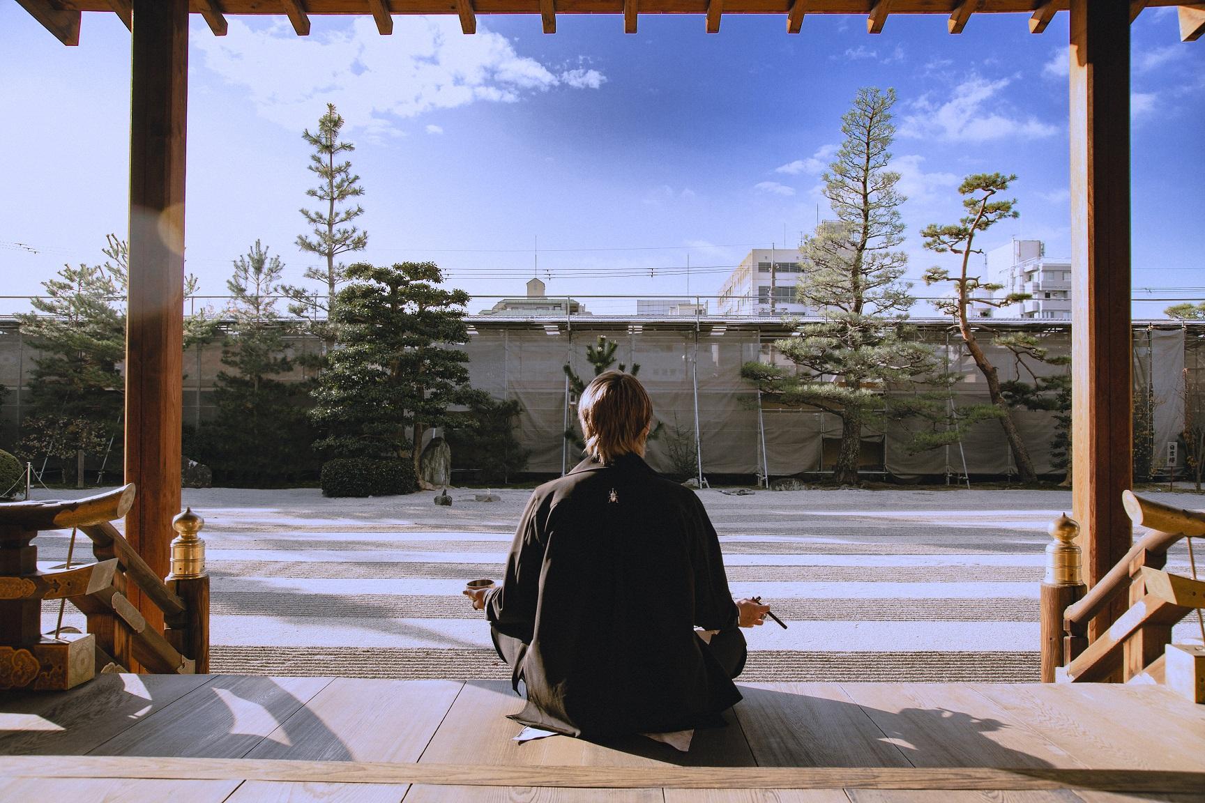 《坐看雲起時》代表著上天對男主角的勸語。