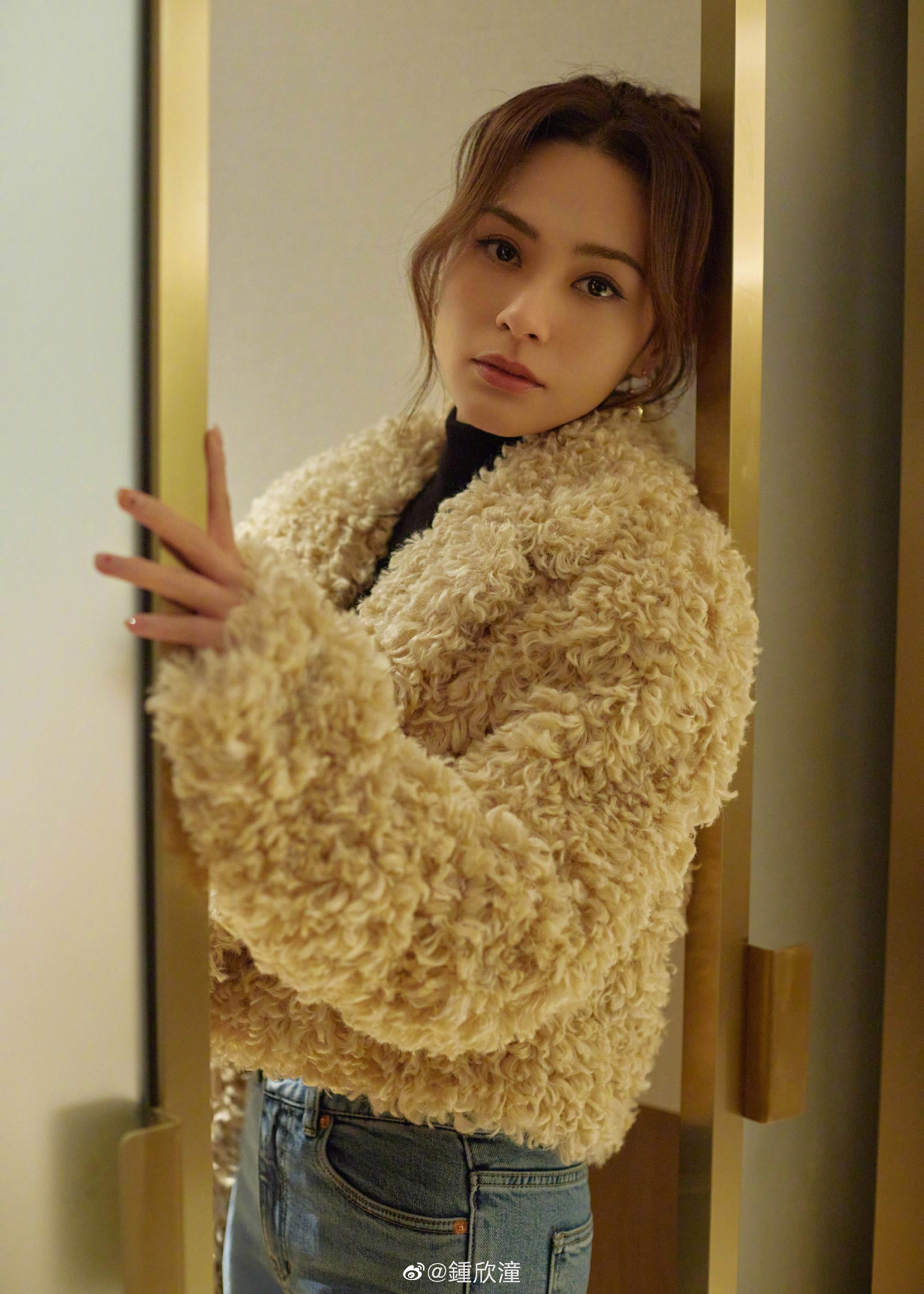 阿嬌41歲身型與顏值回復巔峰 牛仔褲Look出席活動被激讚瘦過阿Sa