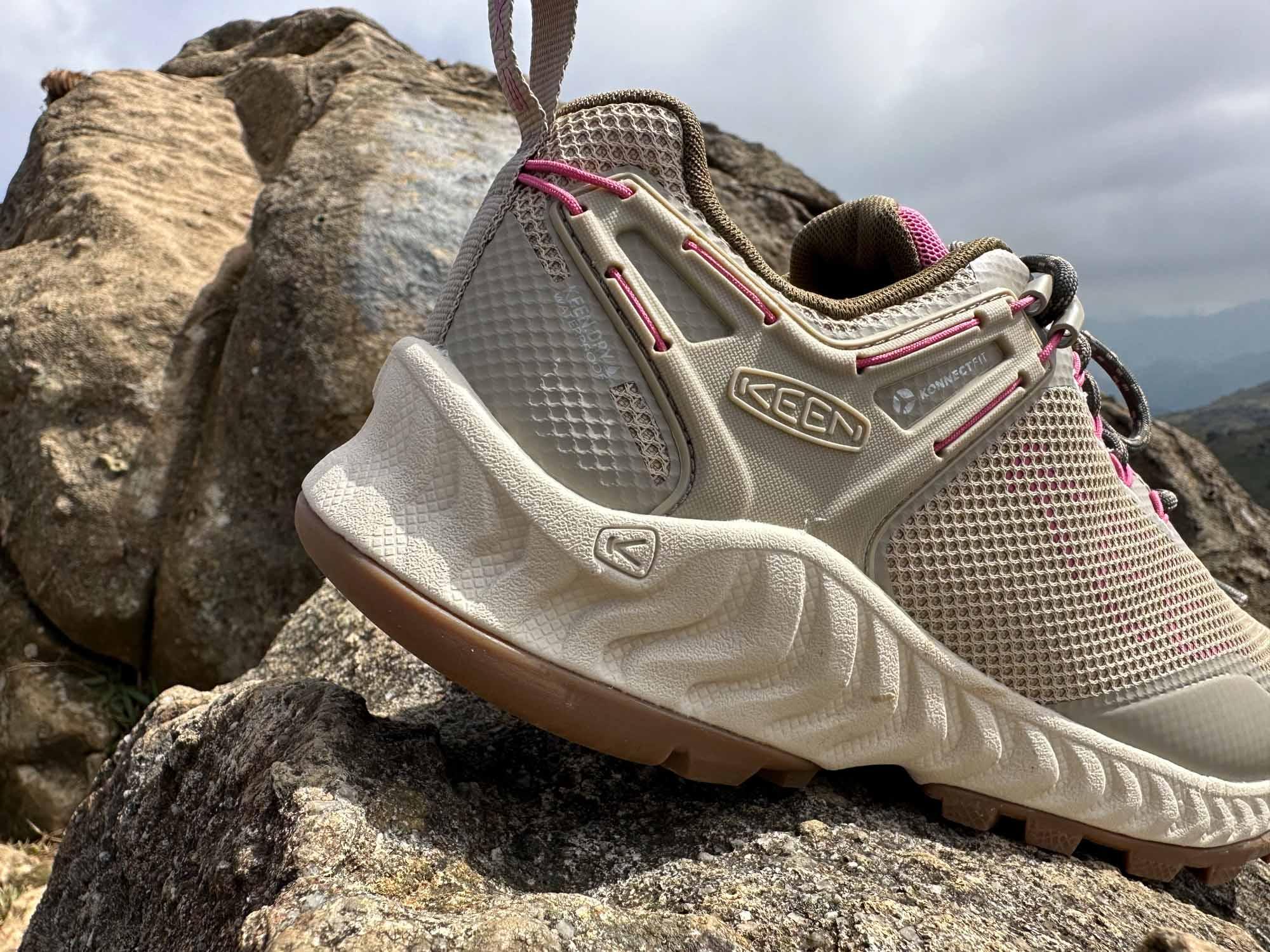 KEEN NXIS EVO WATERPROOF開鞋時間短,很快就貼服雙腳