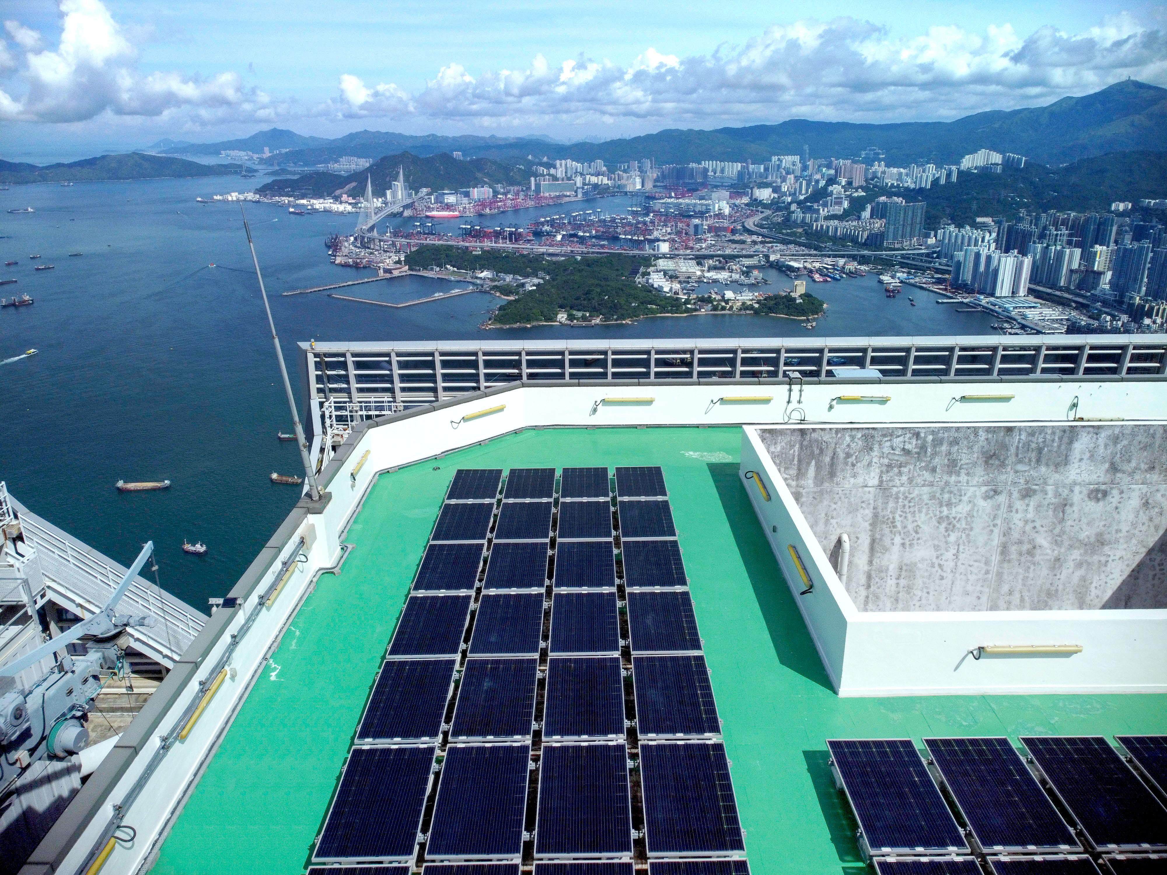 新地 環球貿易廣場