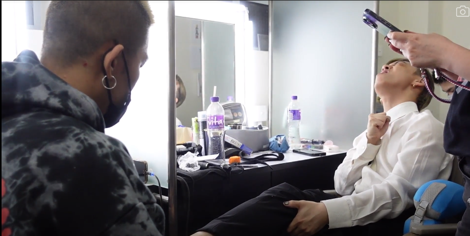 MC剛閆始拍MV就拗柴受傷。