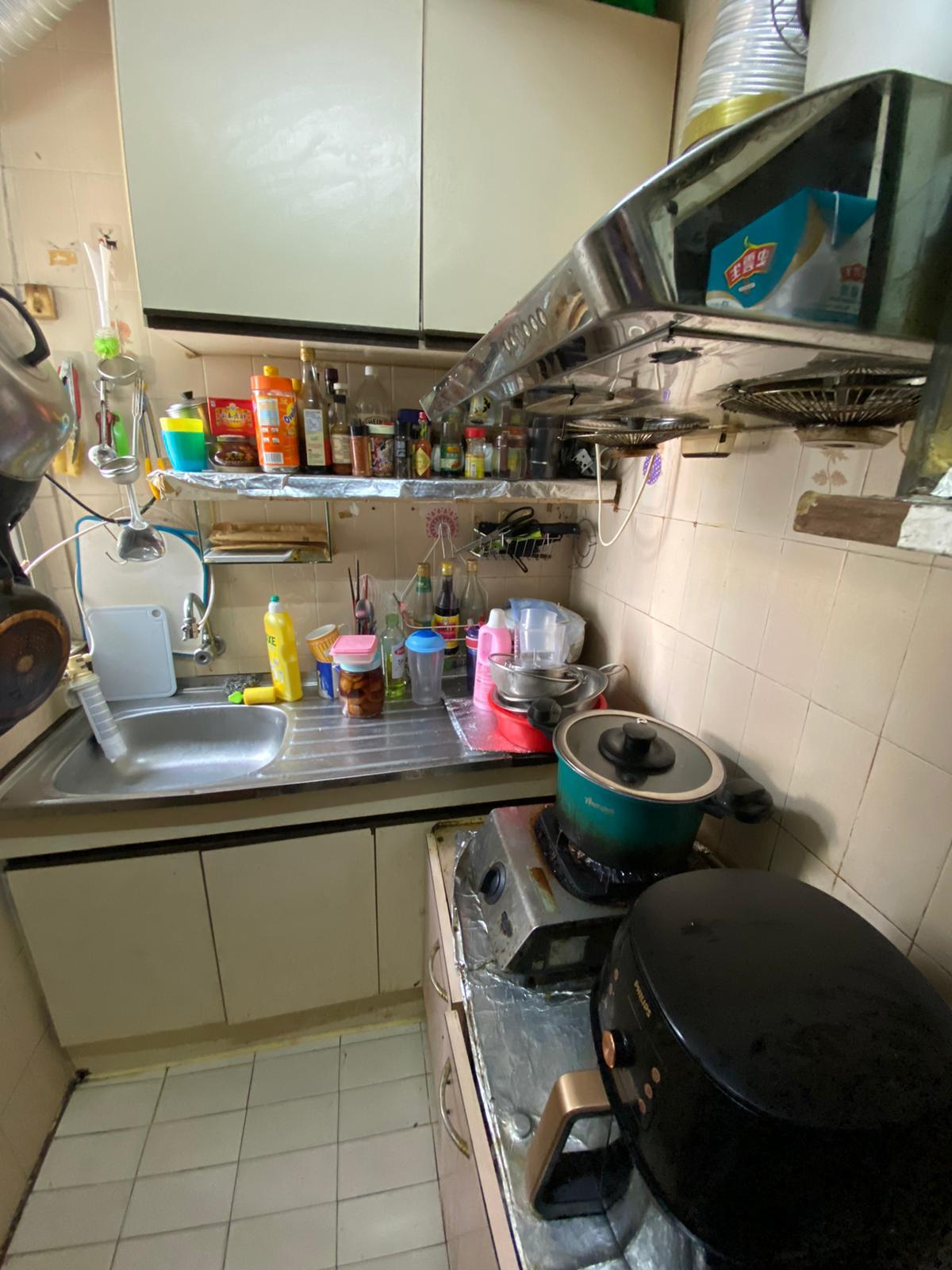 廚房四正闊落,頗為實用。