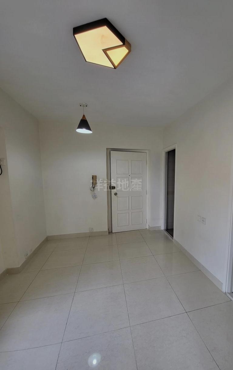 單位裝修普通,但仍算新淨。(代理提供)