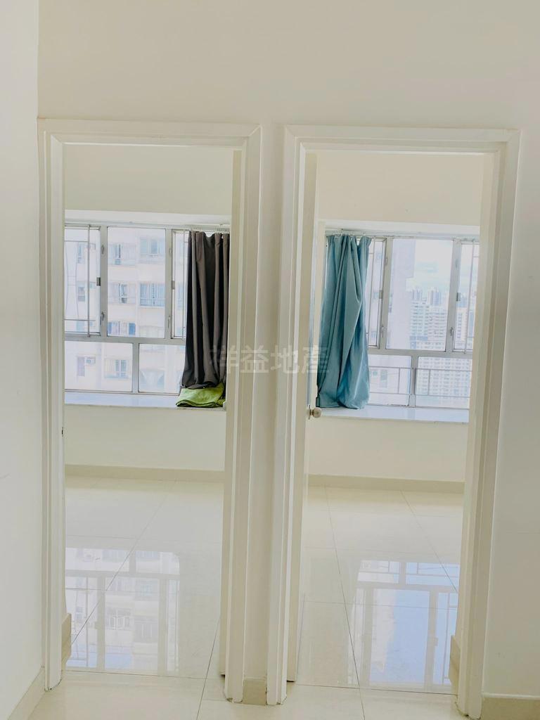 四正見使的眼鏡房間隔。(代理提供)