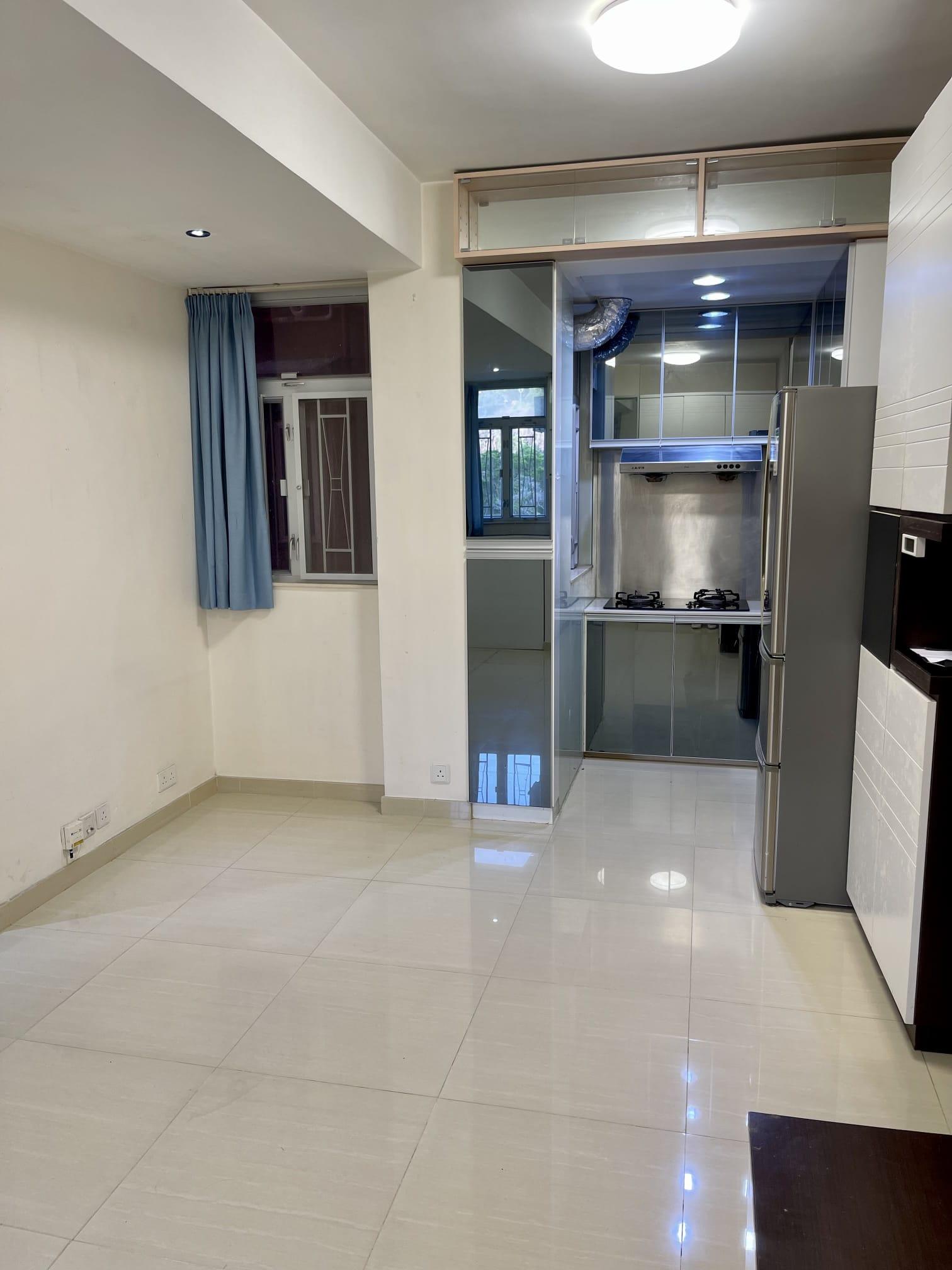 單位廚房採開放式設計,整體裝修新淨。(代理提供)