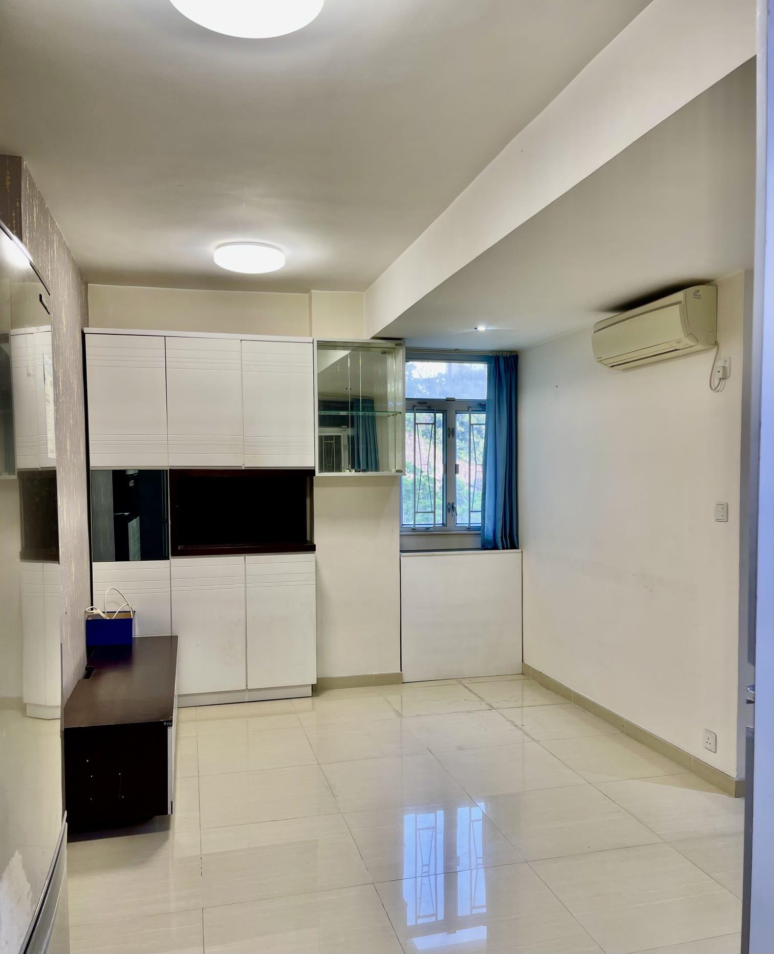 客廳尚算闊落見使。(代理提供)