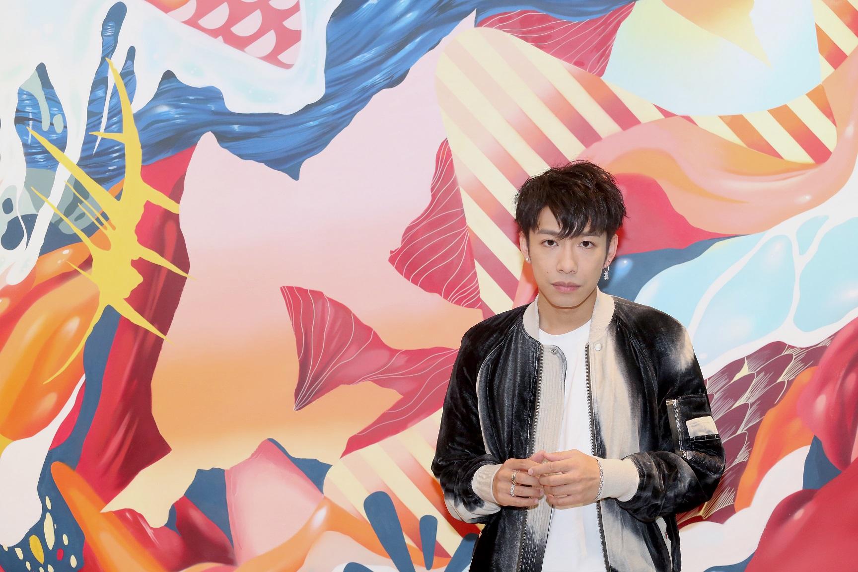 洪嘉豪《Learning Curve》專輯有一半作品自己包辦曲詞編,在創作歌手的路上再踏前一步。