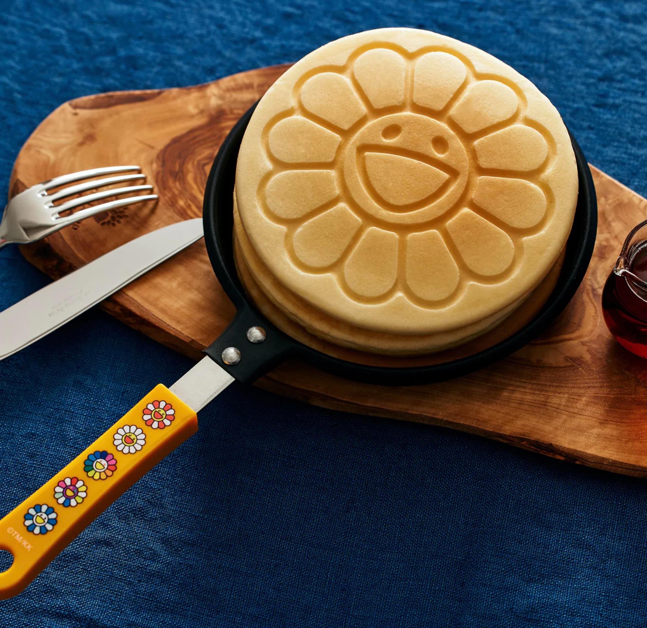 聖誕禮物推薦2022|村上隆花花煎餅鍋 (黃/藍色 $168)