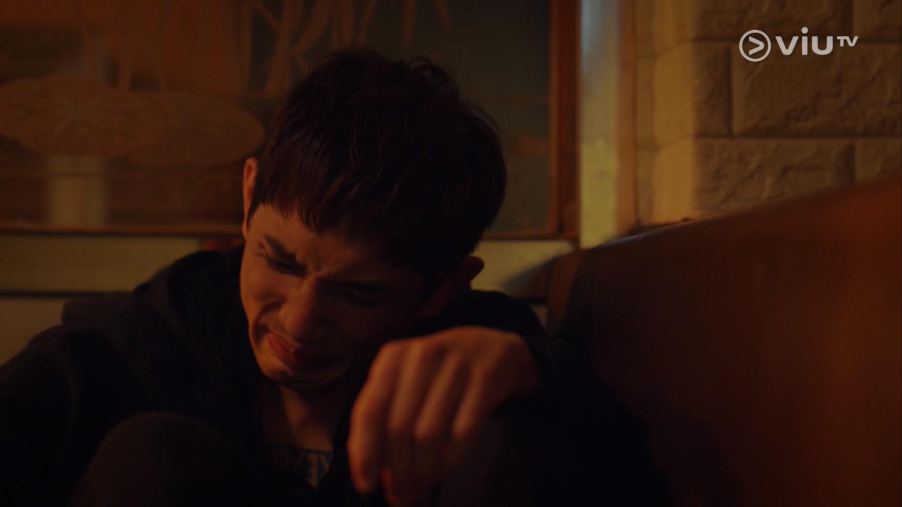 Lokman演的李承東痛失好兄弟,內疚崩潰嚎哭的獨腳戲,令人動容。