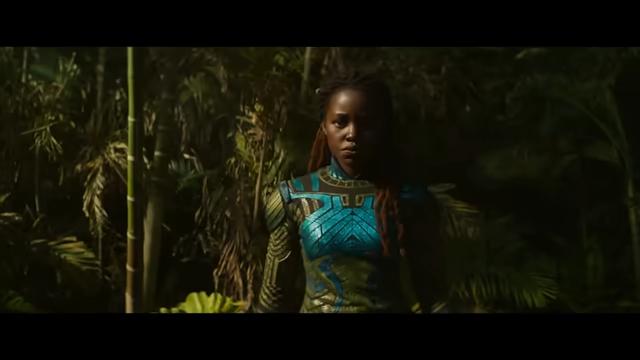 瓦干達受到塔牢金威脅,娜姬雅回家鄉作戰。